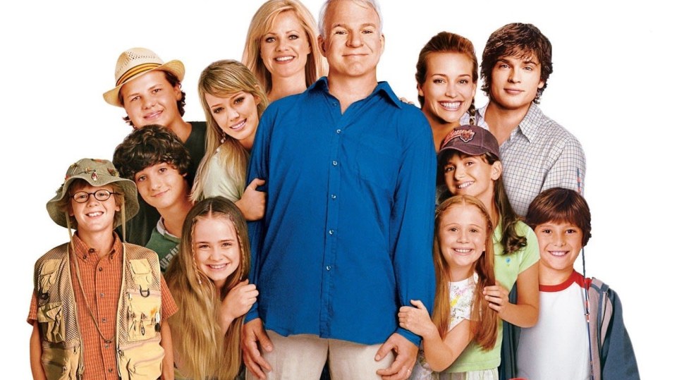 Steve Martin a jeho rodinka ve filmu Dvanáct do tuctu 2.